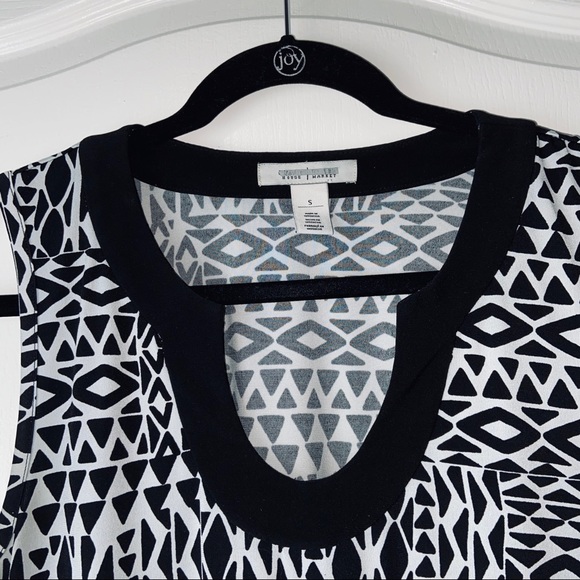 White House Black Market Sleeveless Black & White Tunic Small - Picture 7 of 9